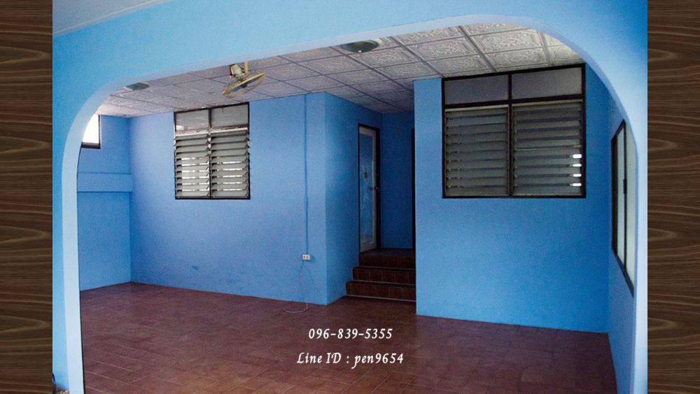 ขายทาวน์เฮาส์ - ขายทาวน์เฮ้าส์ 20.4 ตรว. หมู่บ้านเดอะเฟิร์สโฮม ลำลูกกาคลอง 3