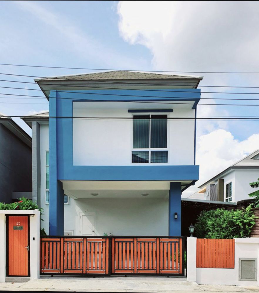 ขายบ้าน - บ้านเดี่ยว 2 ชั้นพร้อมที่ดิน ขนาด 46 ตรว. ที่จอดรถ 2 คันหมู่บ้านทิพธนา เพชรเกษม 53