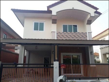 ขายบ้าน - ขายบ้านเดี่ยว 2 ชั้น โครงการหมู่บ้านบุรีรมย์ พระราม 2-เอกชัย มีเนื้อที่ 37 ตร.วา