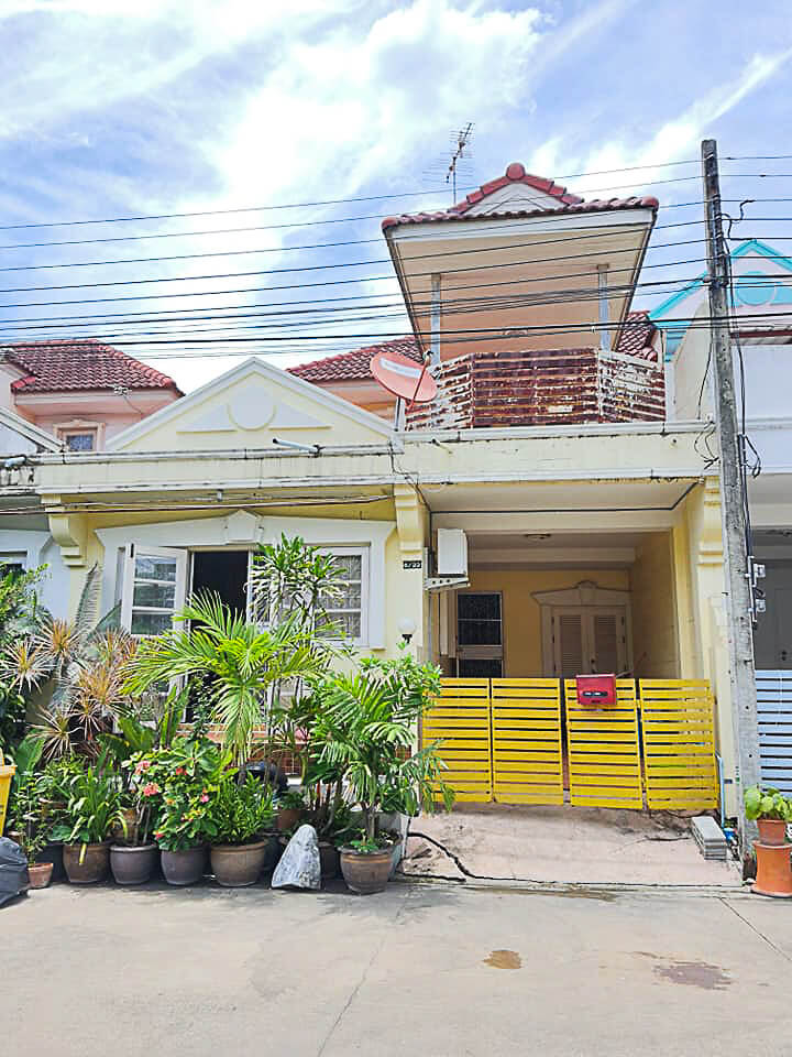 ขายทาวน์เฮาส์ - ขายทาวเฮาส์ 2 ชั้น 2 ห้องนอน 2 ห้องน้ำ บ้านบารเมษฐ์ ใกล้สวนหลวง ร.9 ซีคอนสแควร์