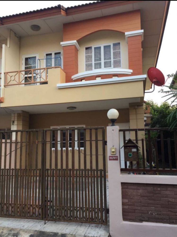 ขายทาวน์เฮาส์ - ขายทาวน์เฮาส์หลังริม 32.7 ตร.วา หมู่บ้านสถาพร รังสิต คลอง 4