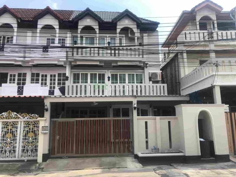 ขายทาวน์เฮาส์ - ขายหรือให้เช่าทาวน์โฮม 4ชั้น หมู่บ้าน ฐิตพร/เกษรา สวนหลวง