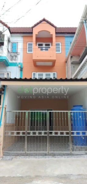 ขายทาวน์เฮาส์ - ขายทาวน์เฮ้าส์ 3 ชั้น หมู่บ้านนิลุบลวิลล์-บางพลี