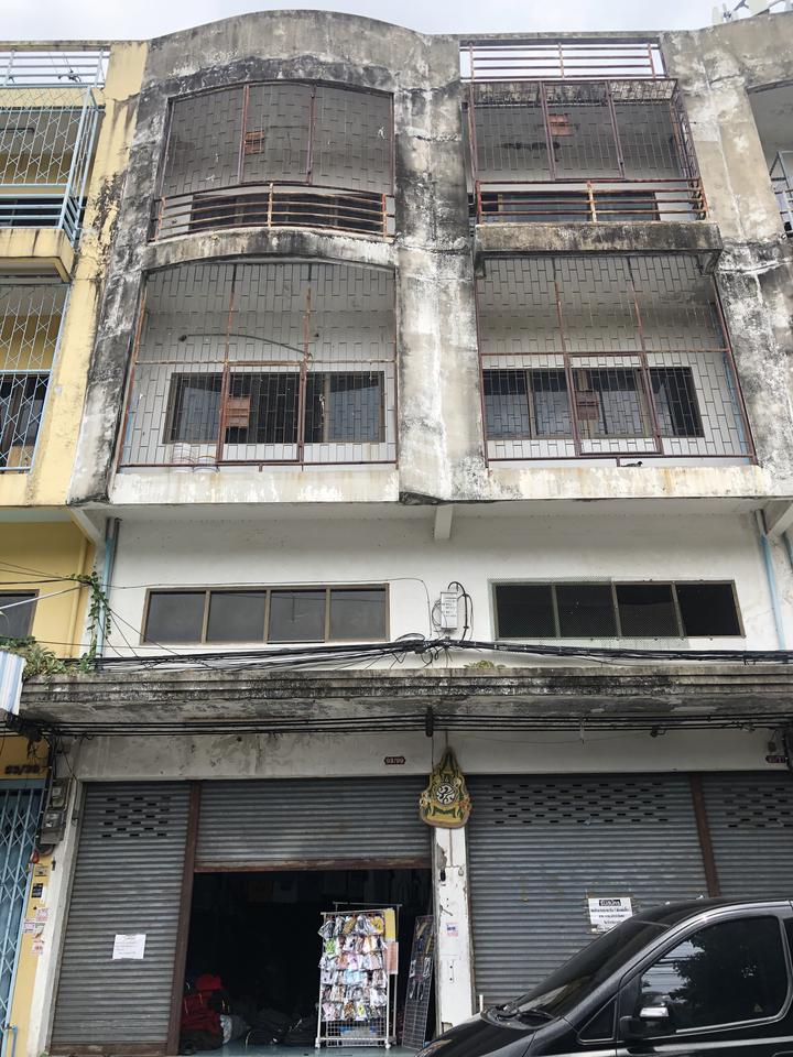 ขายอาคารพาณิชย์ / สำนักงาน - ขายตึกแถว 5ชั้น ราคา3.8ล้าน ซอยจรัญ25