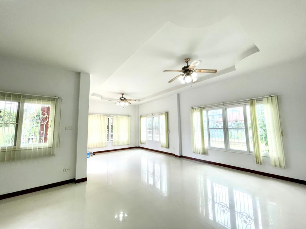 ขายบ้าน - ขายบ้านเดี่ยว 2 ชั้น ตำบลสุเทพ ใกล้วัดร่ำเปิง หลังมหาวิทยาลัยเชียงใหม่ บนพื้นที่กว่างาน