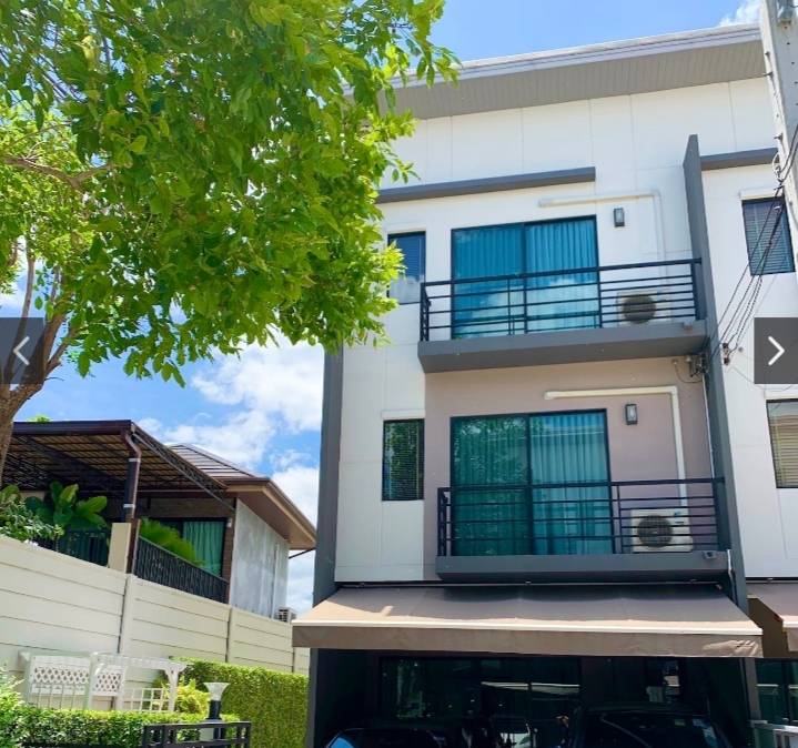 ขายทาวน์เฮาส์ - ขายทาวน์โฮม 3ชั้น โครงการบ้านกลางเมือง รามอินทรา เนื่อที่27 ตรว