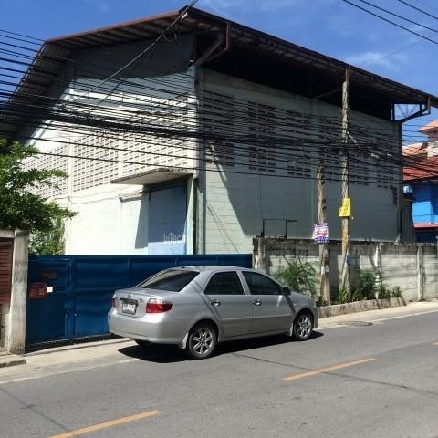 ให้เช่าโรงงาน / โกดัง - ให้เช่า โกดัง+ออฟฟิศ+ที่จอดรถ ซ.ติราณนท์ เนื่อที่ 120 ตรว