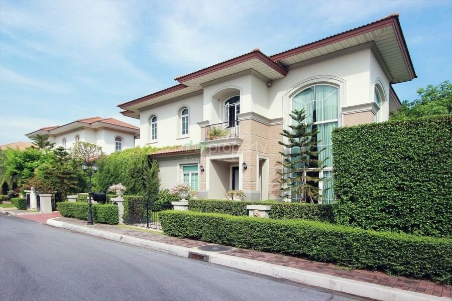 ขายบ้าน - ขายบ้านเดี่ยว 2ชั้น หมู่บ้าน คริสตัลปาร์ค เนื่อที่ 82 ตรว ราคาขาย 89 ล้าน