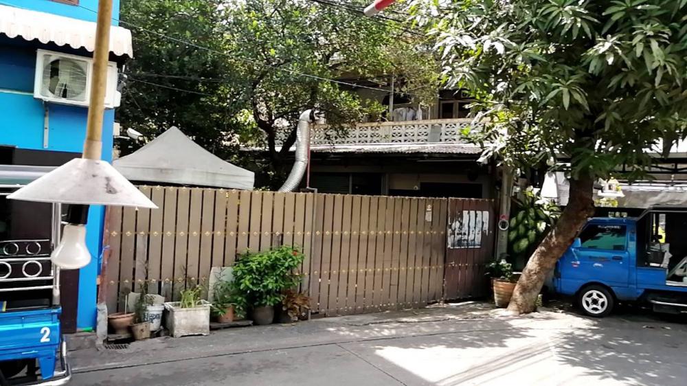 ขายบ้าน - ขายบ้านเดี่ยวใกล้ MRT รัชดาภิเษก ซอยลาดพร้าว 49ขายบ้านเดี่ยวใกล้ MRT รัชดาภิเษก ซอยลาดพร้าว 49