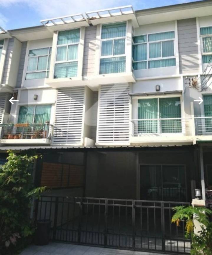 ขายทาวน์เฮาส์ - ขายทาวน์โฮม3ชั้น ซอย8 ถนนมอเตอร์เวย์ เนื้อที่ 18.8 ตารางวา ห่างจาก ARL หัวหมาก