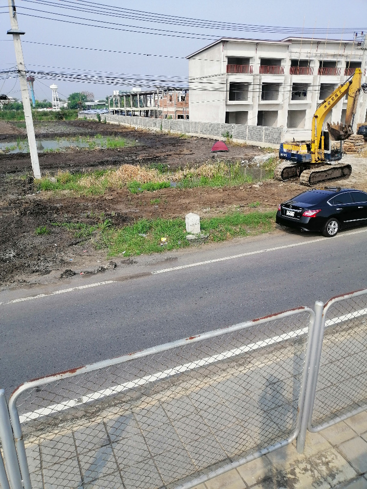 ให้เช่าที่ดิน - ให้เช่าที่บางปะอิน แปลงสวย เดินทางสะดวก หน้ากว้าง 52 เมตร ติดถนนหลวง 308 (ถนนอุดมสรยุทธ์)