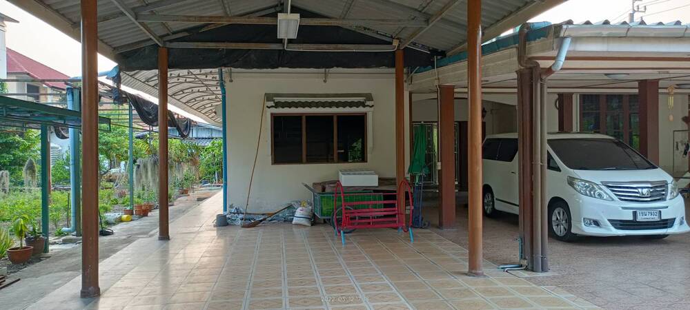 ขายบ้าน - ขายบ้านพร้อมที่ดิน ขนาด 1 ไร่ ติดถนนเลียบคลองทวีวัฒนา 43 เขตทวีวัฒนา กรุงเทพมหานคร.