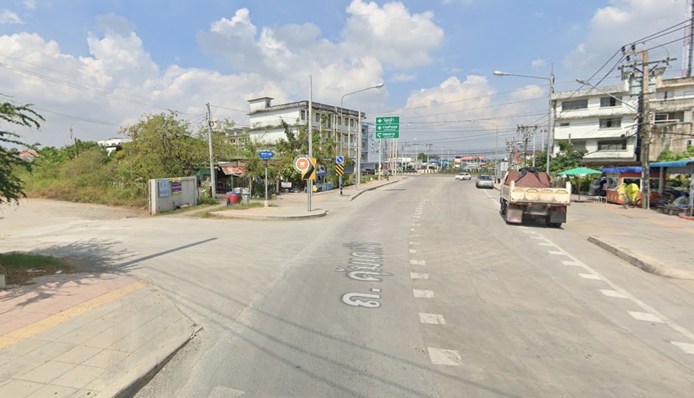 ขายที่ดิน - ขายทีดินเปล่า ขนาด 1-1-97.4 ไร่ ถนนคุ้มเกล้า เขตลาดกระบัง กทม.(นายหน้าติดเจ้าของ)