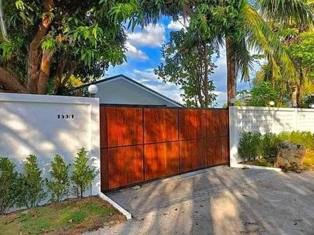 ขายบ้าน - ขายพูลวิลล่าใกล้สวนนงนุช พัทยา 100 ตรว. 4.78 ล้านบาท