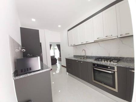 ขายบ้าน - ขายบ้านพูลวิลล่าสร้างใหม่ สัตหีบ 107 ตรว. 6 ล้านบาท