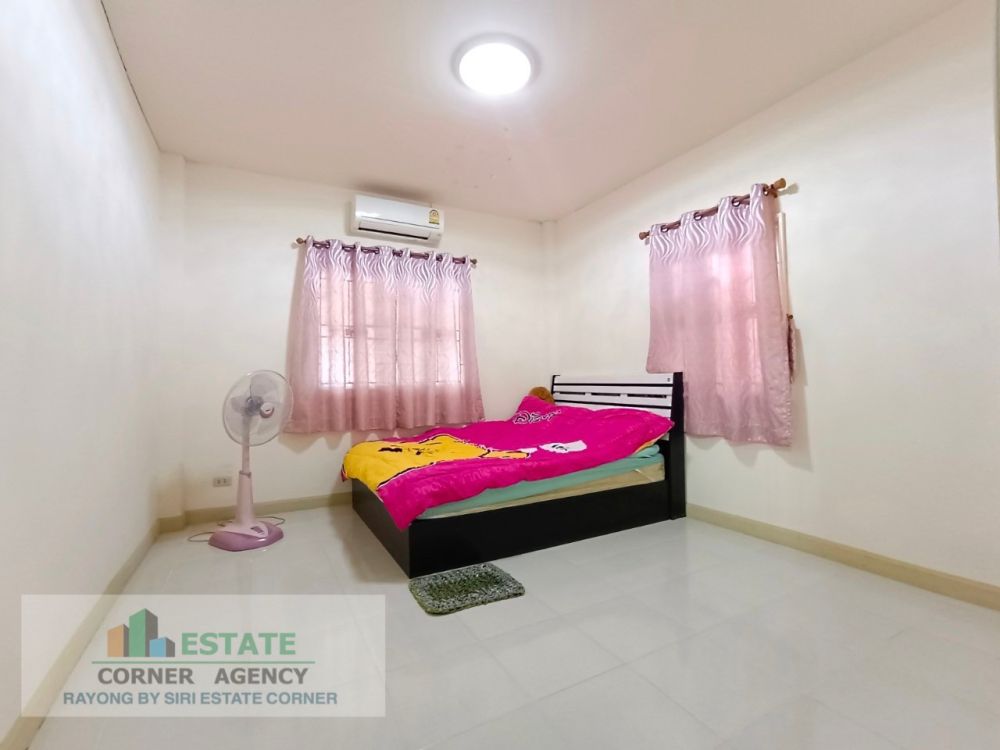 ขายบ้าน - ขายบ้านแฝด หมู่บ้านธนาวัลย์ เพลส เขาขยาย บ่อวิน -ศรีราชา