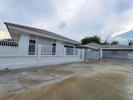 ขายบ้าน - ทำเลดี ขาย บ้าน ห้วยใหญ่ 3 นอน 53.82 ตรว ราคา 3.6 ล้าน