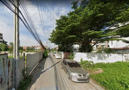 ขายที่ดิน - ทรัพย์ราคาถูก! ขาย ที่ดินเปล่าถมแล้ว ซอยนาคนิวาส 48 แยก 14 399 ตรว 42 ล้าน