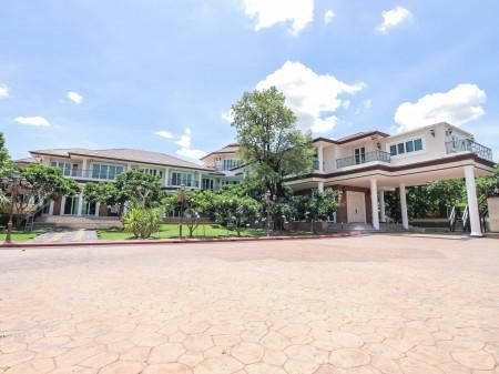 ขายบ้าน - ทำเลดี แหล่งชุมชน ขาย บ้าน Panyaintra 9 นอน 198 ล้าน