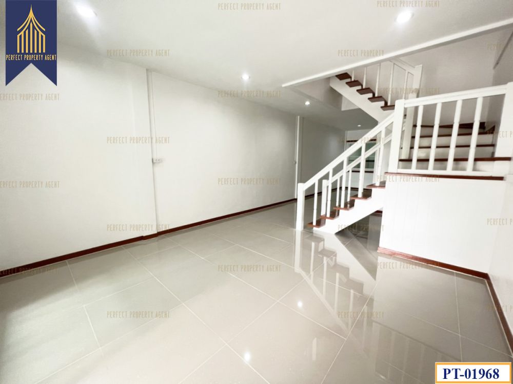 ขายทาวน์เฮาส์ - ทาวน์เฮ้าส์ บุศรินทร์ ไทรน้อย บางกรวย นนทบุรี รีโนเวทใหม่ พร้อมอยู่