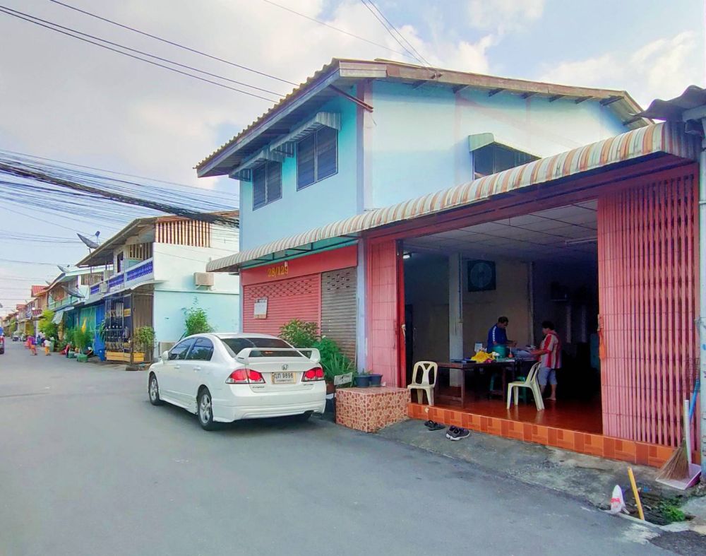 ขายทาวน์เฮาส์ - ขายทาวน์เฮ้าส์ 40 ตรว. หลังริม (ม.บูรพาวิลล่า12, ดอนเมือง)