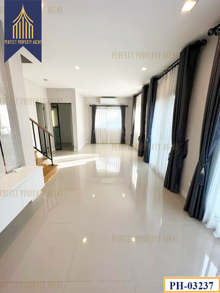 ขายบ้าน - บ้านแฝด เวนิว เวสต์เกต ซอยแก้วอินทร์ ตำบลบางแม่นาง อำเภอบางใหญ่ จังหวัดนนทบุรี