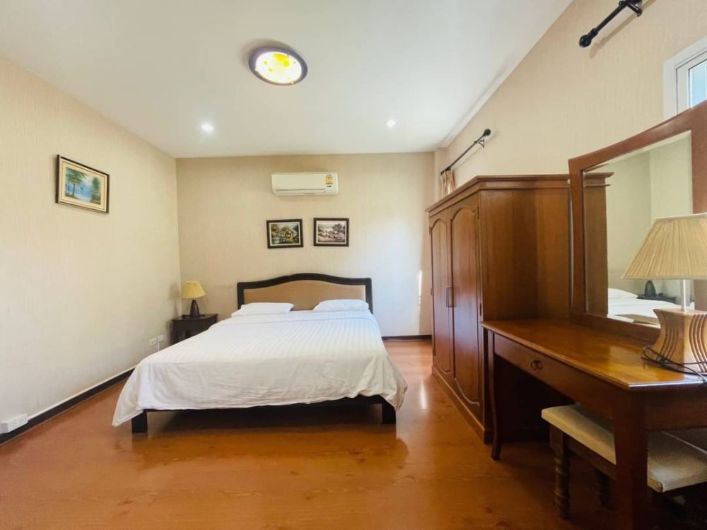 ขายบ้าน - ขายบ้านเดี่ยว 2 ชั้น Contemporary style ในโครงการคุณภาพ ใกล้มีโชคพลาซ่า เชียงใหม่ พร้อมสระว่ายน้ำขนาดใหญ่ (สันผีเสื้อ)