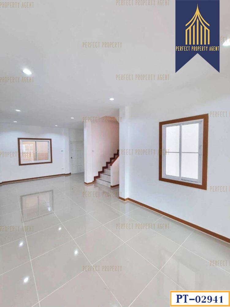 ขายทาวน์เฮาส์ - ทาวน์เฮ้าส์ ลภาวัล 12 ละหาร บางบัวทอง พร้อมอยู่ ฟรีโอน