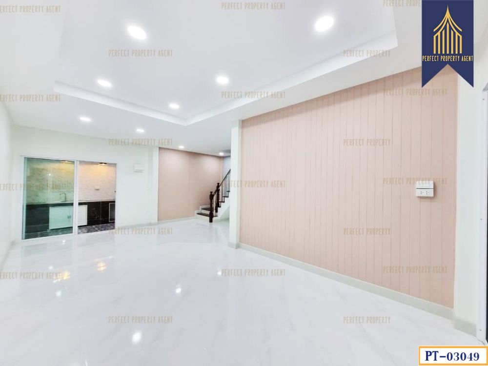 ขายทาวน์เฮาส์ - ทาวน์เฮ้าส์ ธนกร ถนนจันทร์ทองเอี่ยม บางบัวทอง รีโนเวทใหม่ทั้งหลัง