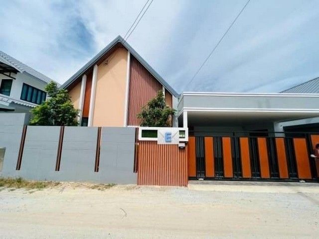 ขายบ้าน - ขาย บ้านแม่ 1 ready to move in. บางละมุง ชลบุรี โครงการบ้านพูลวิลล่าสไตล์นอร์ดิกสมัยใหม่ ใจกลางเมืองพัทยา