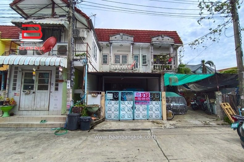 ขายทาวน์เฮาส์ - ทาวน์เฮ้าส์ หมู่บ้าน รินทร์ทอง เนื้อที่ 18 ตรว. ถนนรามคำแหง เขตมีนบุรี