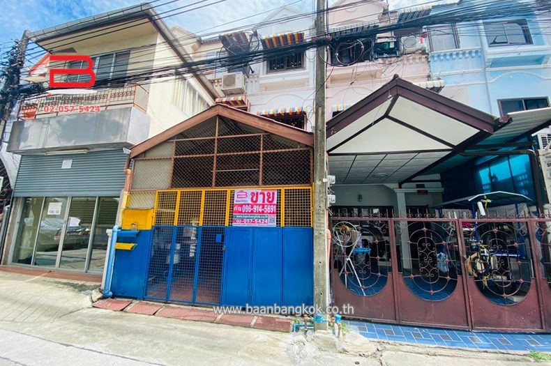 ขายทาวน์เฮาส์ - ทาวน์โฮม เสนานิคม 1 ซอย 11 แยก 1 เนื้อที่ 18 ตรว. ถนนรัชดา-พหลโยธิน เขตบางเขน