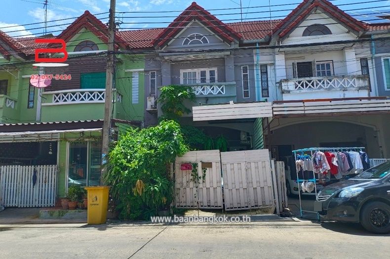 ขายทาวน์เฮาส์ - ทาวน์เฮ้าส์ หมู่บ้าน มนชญา 2 ( ซ.สายไหม 49 ) เนื้อที่ 17.5 ตรว. เขตบางเขน
