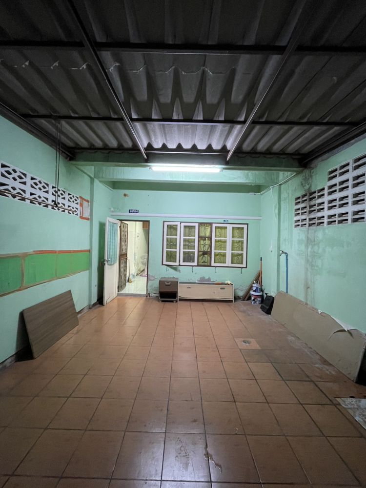 ขายทาวน์เฮาส์ - ขายทาวน์เฮ้าส์2ชั้น ทำเลดี เดินทางสะดวก แขวงบางชัน เขตคลองสามวา กรุงเทพมหานคร