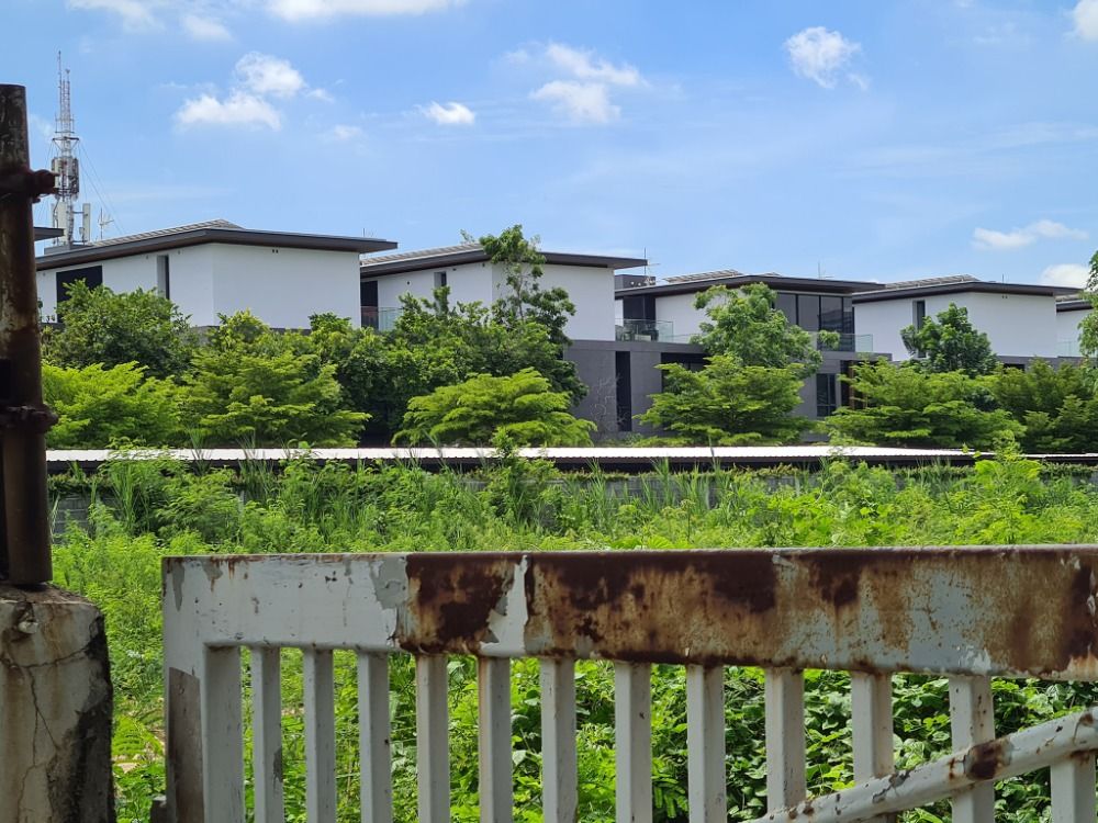 ขายที่ดิน - ที่ดิน 3-1-28 ไร่ ถมแล้ว พระราม 9 ซ.13 ด้านหลังตึก KPN ที่ดินแปลงสวยเป็นรูปสี่เหลี่ยม บางกะปิ เขตห้วยขวาง กทม.