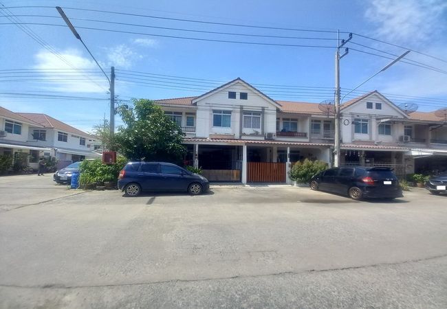 ขายทาวน์เฮาส์ - ขายทาวน์เฮ้าส์ธนนันท์ วิลเลจ รังสิต คลอง 3 ถนนรังสิต-นครนายก อำเภอคลองหลวง ปทุมธานี