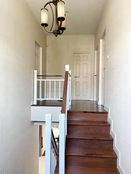 ขายบ้าน - ขายบ้านเดี่ยวบุราสิริ ปัญญารามอินทรา 3 ห้องนอน 3 ห้องน้ำ สภาพใหม่ 62 ตรว. เนื้อที่ใช้สอย 164 ตร.ม ใกล้ BTS บางชัน BTS แฟชั่น