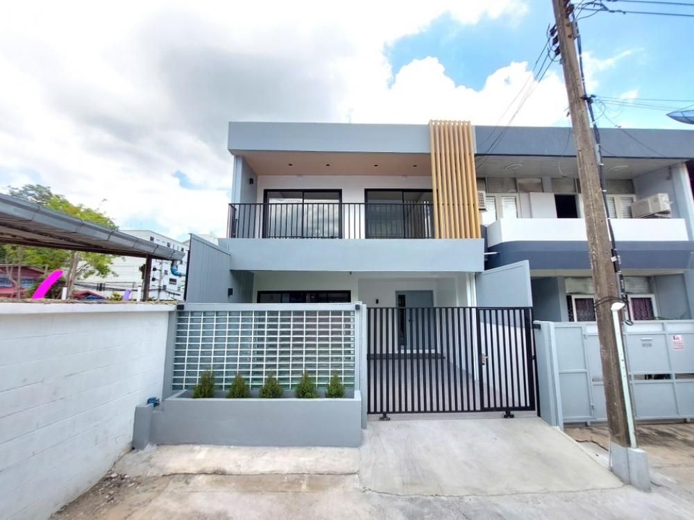 ขายทาวน์เฮาส์ - ขายทาวน์เฮ้าส์ 2ชั้น สุขุมวิท89/1 Btsบางจาก400m ทำเลดี