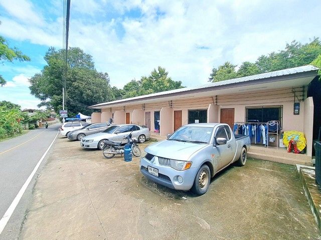 ขายทาวน์เฮาส์ - ขายที่ดินพร้อมกิจการห้องแถว บ้านป่าแงะ ต.ดอนแก้ว อ.แม่ริม จ.เชียงใหม่ (ใกล้โรงพยาบาลนครพิงค์) มีห้องเช่าจำนวน6ห้อง