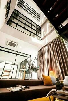 ขายบ้าน - ทำเลดีแหล่งชุมชน ขายบ้านโครงการ Nivass Ladprao 71 3 ห้องนอน 4 ห้องน้ำ 11.9 ล้าน