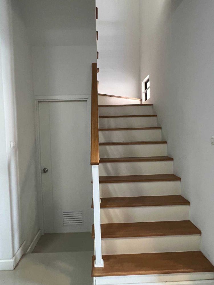 ขายทาวน์เฮาส์ - ทาวน์โฮม 2 ชั้น เจทาวน์ รังสิตคลอง1 ถนนรังสิต-นครนายก ต.ประชาธิปัตย์ - อ.ธัญบุรี