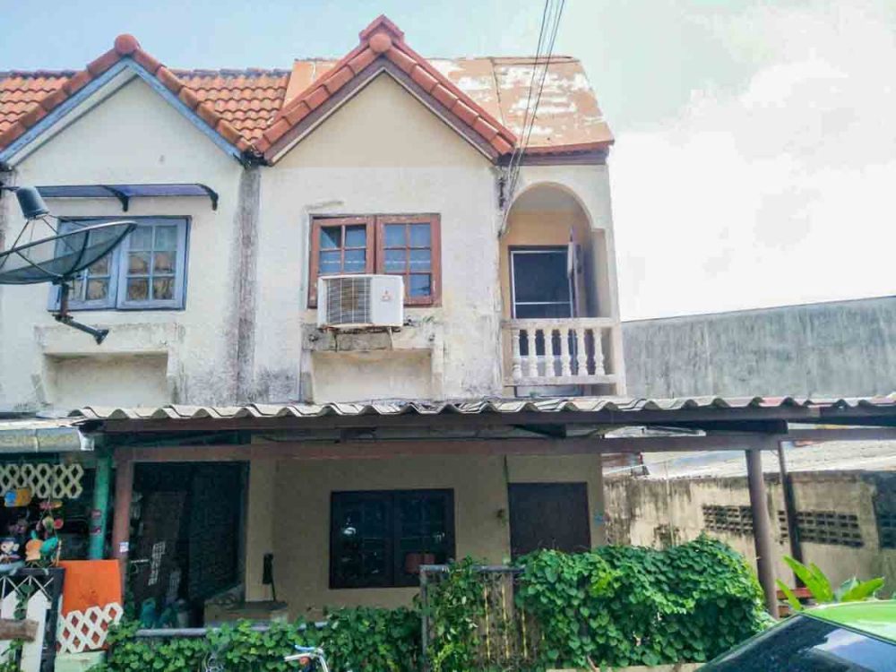 ขายทาวน์เฮาส์ - ทาวน์เฮาส์ (หลังริม) ทรัพย์สมบูรณ์ สนามบินน้ำ นนทบุรี