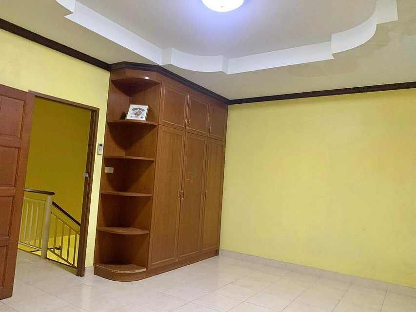 ขายทาวน์เฮาส์ - ขายบ้านทาวน์เฮ้าส์ 2 ชั้น พื้นที่ขนาด 32 ตร.วา หมู่บ้าน วิลล่าปาร์ค