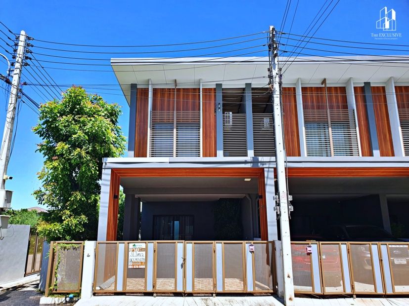 ขายทาวน์เฮาส์ - ขายทาวน์โฮม โครงการบ้านชานไม้ เดอะทาวน์ คลองหลวง สภาพมือ 1 สวยใหม่ หลังมุม