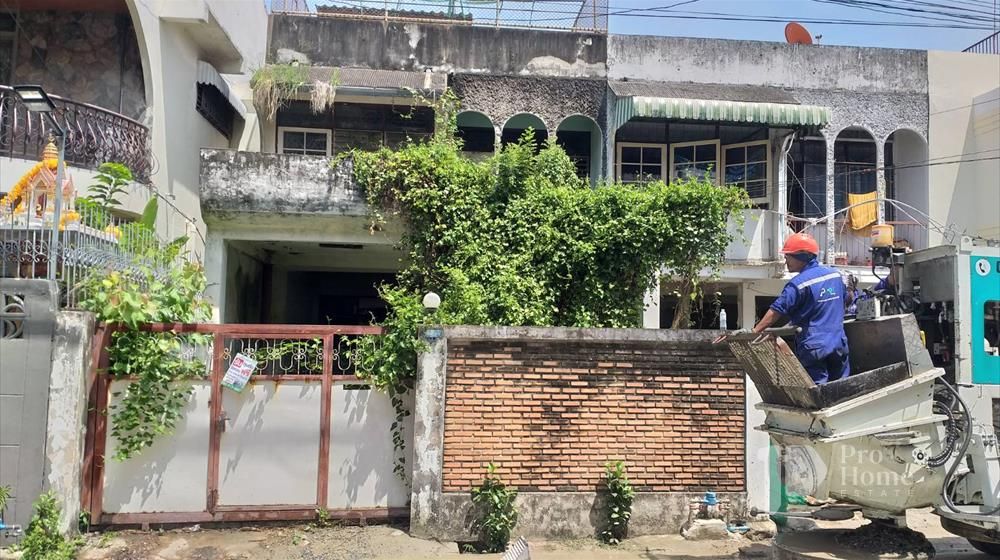 ขายทาวน์เฮาส์ - ขายที่ดินพร้อมทาวน์เฮ้าส์ 2 ชั้น ติด BTS บางจาก