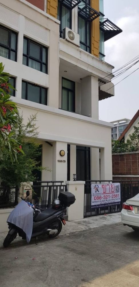 ขายอาคารพาณิชย์ / สำนักงาน - ขายโฮมออฟฟิส บ้านกลางกรุง บางนา 4 ชั้น ราคาดี ทำเลดีมากก