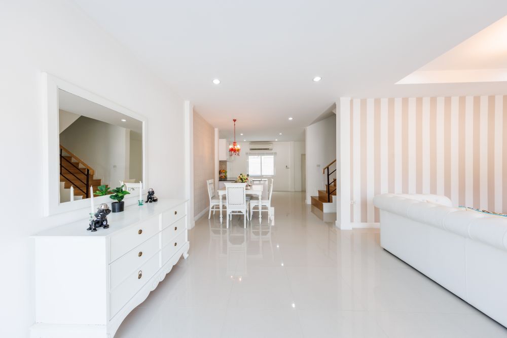 ขายทาวน์เฮาส์ - ขายราคาพิเศษทาวน์โฮมมือ1 ม.อยู่เจริญ5 คลอง 4 ขนาด 25 ตร.ว. 3นอน 3น้ำ2จอด ก่ออิฐมอญแดงทั้งหลัง น่าอยู่มาก พื้นที่ใช้สอยคุ้ม วัสดุพรีเมี่ยม