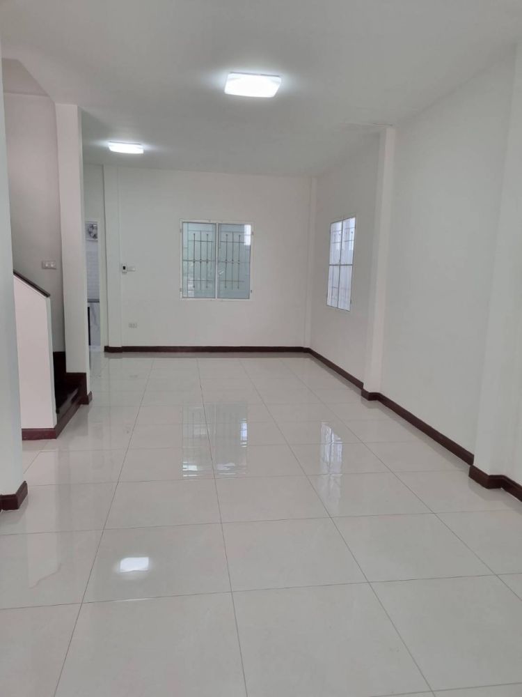 ขายทาวน์เฮาส์ - ขายด่วนบ้านแฝด2ชั้น หมู่บ้านบ้านฟ้ารังสิตลำลูกกาคลอง7 ลำลูกกา-ปทุมธานี