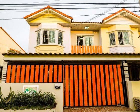 ขายทาวน์เฮาส์ - ขายทาวเฮ้าส์ 2 ชั้น ซอยวัดใหญ่ หมู่บ้านภูมิใจนิเวศน์ 12 สภาพสวย พร้อมเข้าอยู่ได้ทันที