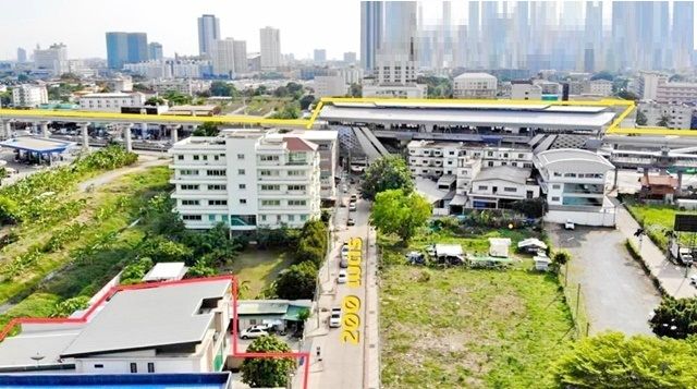 ขายอาคารพาณิชย์ / สำนักงาน - โฮมออฟฟิศ 3 ชั้น พร้อมโกดัง ศรีนครินทร์ ใกล้รถไฟฟ้าสายสีเหลือง MRT ศรีอุดม Style Modern 169ตรว. 1,110ตรม. 5นอน 8น้ำ 3จอดรถ 3แอร์